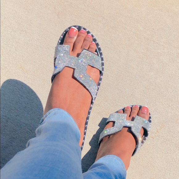 Sandals - Picture 2 of 3